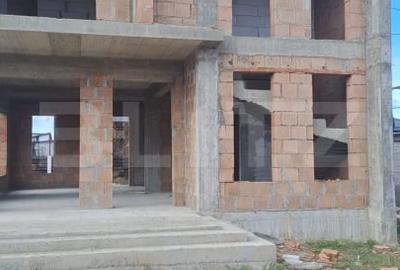Casă individuală cu 4 camere cu Canalizare în Cristian - 14