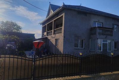 Casă cu Teren 48 Mp în Hancea - 2