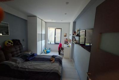 Apartament cu 3 camere în Brăilei - 9
