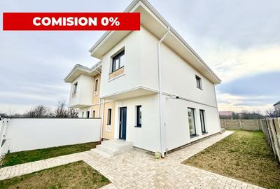 Duplex cu 4 camere cu Canalizare în Moșnița Nouă - 1