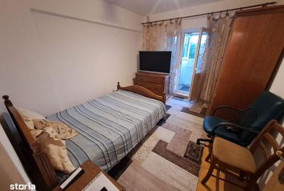 Apartament cu 3 camere decomandat în Păcurari - 9