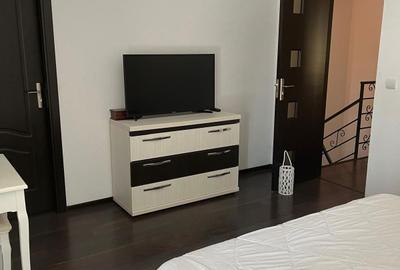 Casă cu 3 camere în Cetate - 1