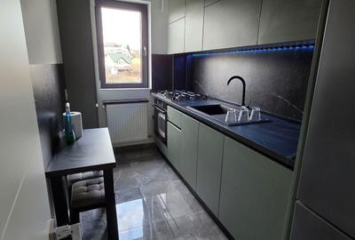 Apartament cu 2 camere decomandat în Titan