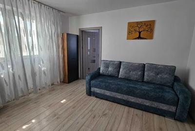 Apartament cu 2 camere semidecomandat, mobilat în Podu Roș