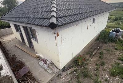 Casă cu 3 camere în Câmpenești - 3
