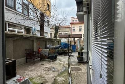 Spre Vanzare - Apartament in Vila - 3 Camere - Curte - Str. Justitiei