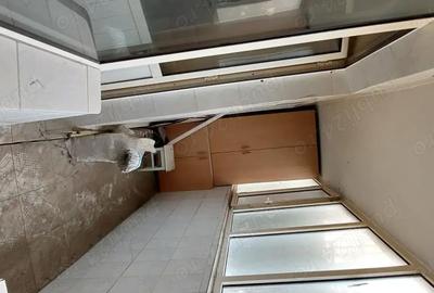 Apartament cu 3 camere semidecomandat în Tomis IV - 12