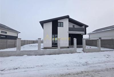 Casă cu 4 camere cu Teren 370 Mp în Berceni