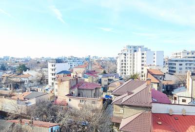 Apartament cu 3 camere semidecomandat, mobilat în Decebal - 12