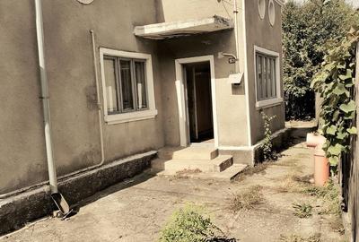 Casă cu 3 camere cu Teren 245 Mp în Central - 15