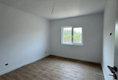 Casă cu Teren 780 Mp în Dudeștii Noi - 6