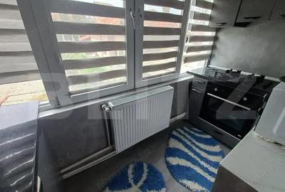 Apartament de vanzare, cu 2 camere , etaj 1, zona M C OANCEA - 2