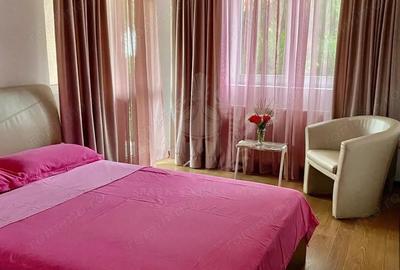 Casă cu 6 camere cu Teren 400 Mp în Zamora - 2