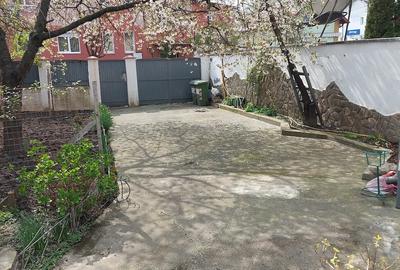 Casă cu Teren 207 Mp în Central - 8