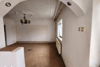 Casă cu 3 camere cu Teren 200 Mp în Șerbănești - 5