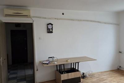 Apartament cu 3 camere semidecomandat în Drumul Taberei - 4