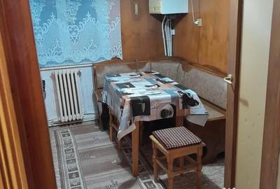Apartament cu 3 camere decomandat în Central - 11