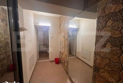 Spațiu comercial, de 248 mp, în Rovine - 2