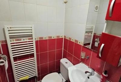 Garsoniera la etaj intermediar, situata in cartierul Astra - 6