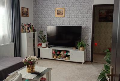 Casă cu 3 camere cu Teren 508 Mp în Tei - 2