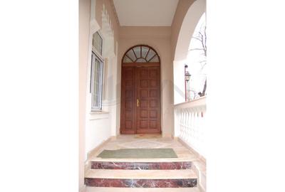 Casă individuală cu 5 camere cu Canalizare în Parcul Carol - 15