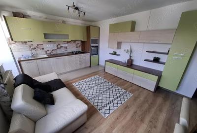 Str. Florilor (ultracentral) - ap. cu 3 camere, balcon, finisat - 1