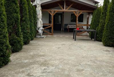 Casă individuală cu 2 camere în Vest