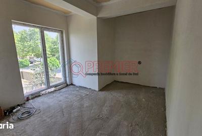 Casă cu 4 camere cu Canalizare în Central - 8
