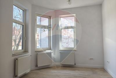 Casă cu 6 camere cu Teren 180 Mp în Dorobanți - 5