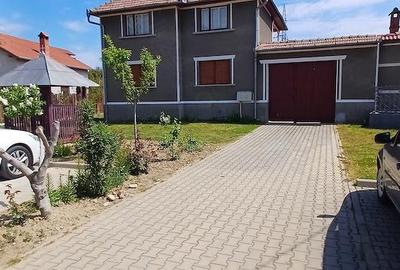 Casă cu 3 camere cu Teren 526 Mp în Vinerea - 1
