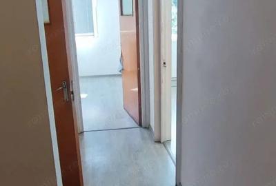 Apartament cu 3 camere decomandat în Valea Oltului - 13