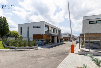 130 mp. utili, cu gradina de 90 mp., pe 2 niveluri, 2 parcari, prima inchiriere