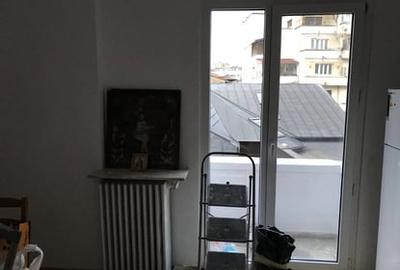 Garsonieră decomandată în Cișmigiu
