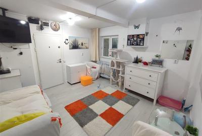 Apartament cu 2 camere semidecomandat, mobilat în Calea Călărașilor