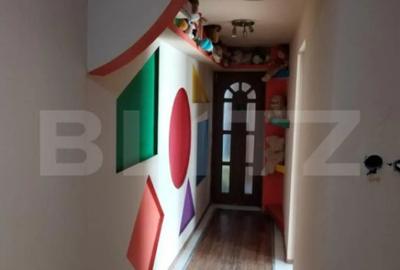 Casă cu 7 camere cu Teren 975 Mp în Central - 4