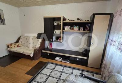 Apartament cu 3 camere semidecomandat, mobilat în Lazaret - 4
