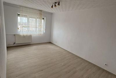 Apartament cu 3 camere decomandat în Aurel Vlaicu - 5