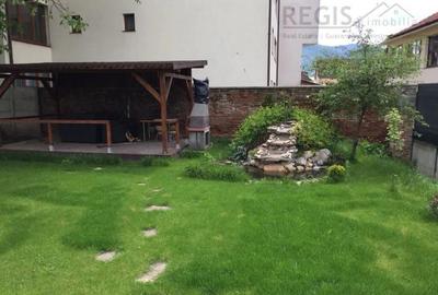 Casa cu 5 camere si gradina mare, in inima Brasovului