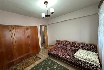 Apartament cu 3 camere decomandat în B-dul București - 10