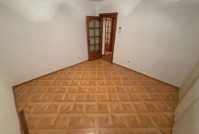 Apartament cu 3 camere decomandat în Sud - 2