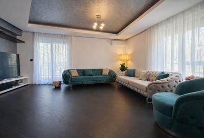 Apartament cu 3 camere decomandat, mobilat în Băneasa