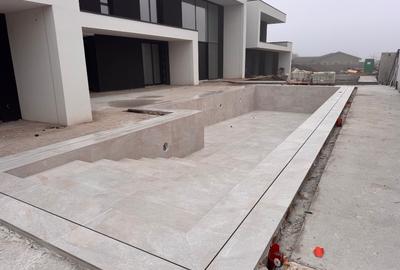 Casă individuală cu 12 camere cu Canalizare în Tunari - 14