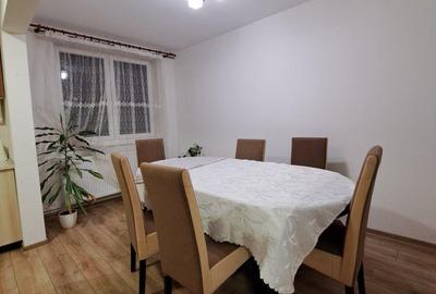 Apartament cu 4 camere decomandat în Central - 12