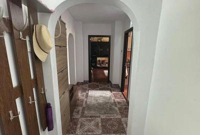 Apartament 3 camere, decomandat, Zona Inel 2 - 6