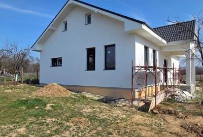 Casă cu 3 camere în Viile Satu Mare - 2