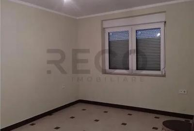 Apartament cu 3 camere decomandat în Central - 9