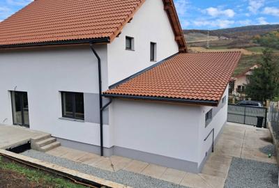 Casă cu 4 camere în Popești - 3