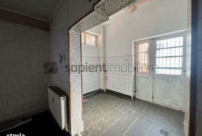 Spațiu comercial, de 49 mp, în Decebal - 7