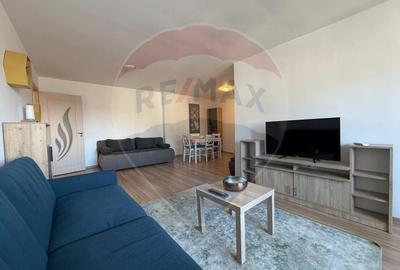 Apartament cu 2 camere decomandat, mobilat în Faleza Nord