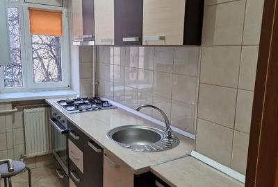 Inchiriez garsoniera confort 1 - 1